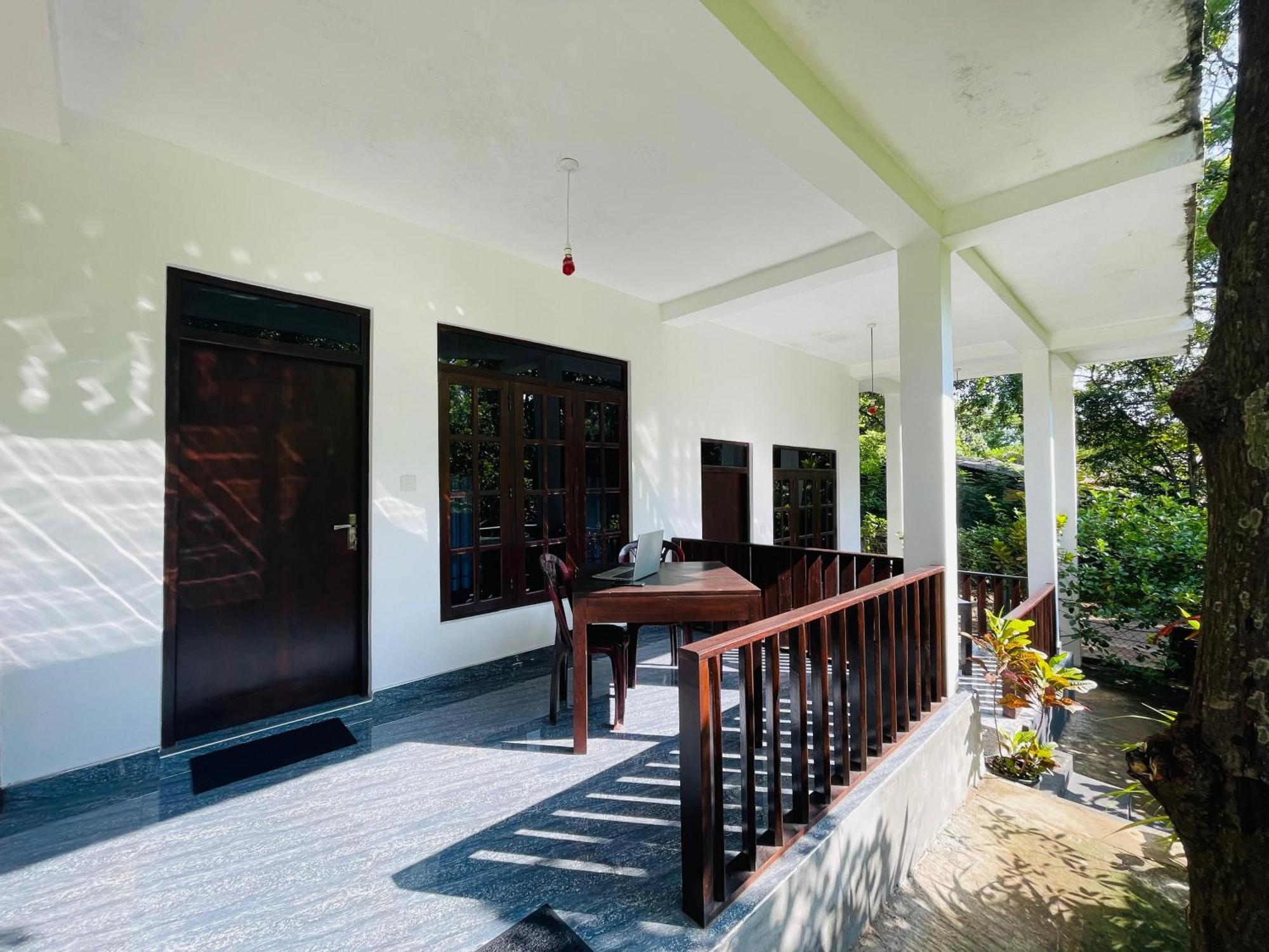 Dream Villa Сигирия Екстериор снимка